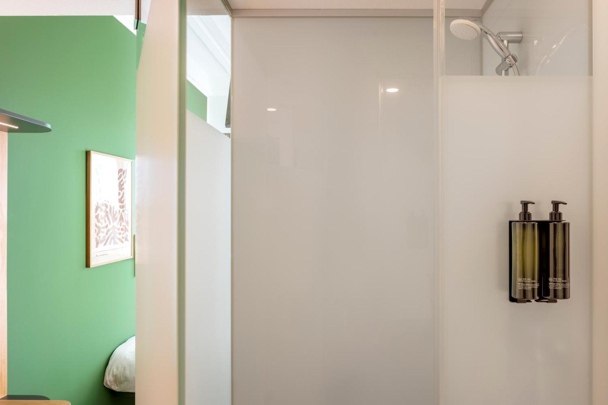Maxhotel Amsterdam Airport Schiphol - Recently Renovated Hoofddorp Δωμάτιο φωτογραφία