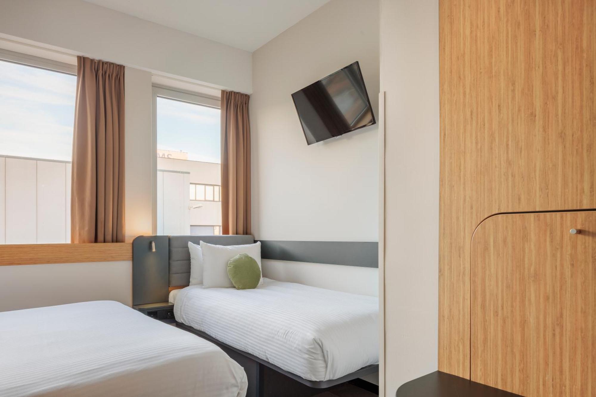 Maxhotel Amsterdam Airport Schiphol - Recently Renovated Hoofddorp Εξωτερικό φωτογραφία