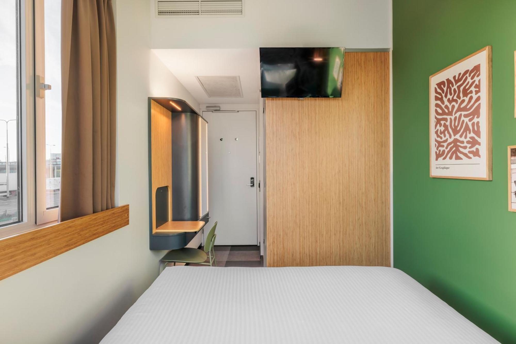 Maxhotel Amsterdam Airport Schiphol - Recently Renovated Hoofddorp Δωμάτιο φωτογραφία
