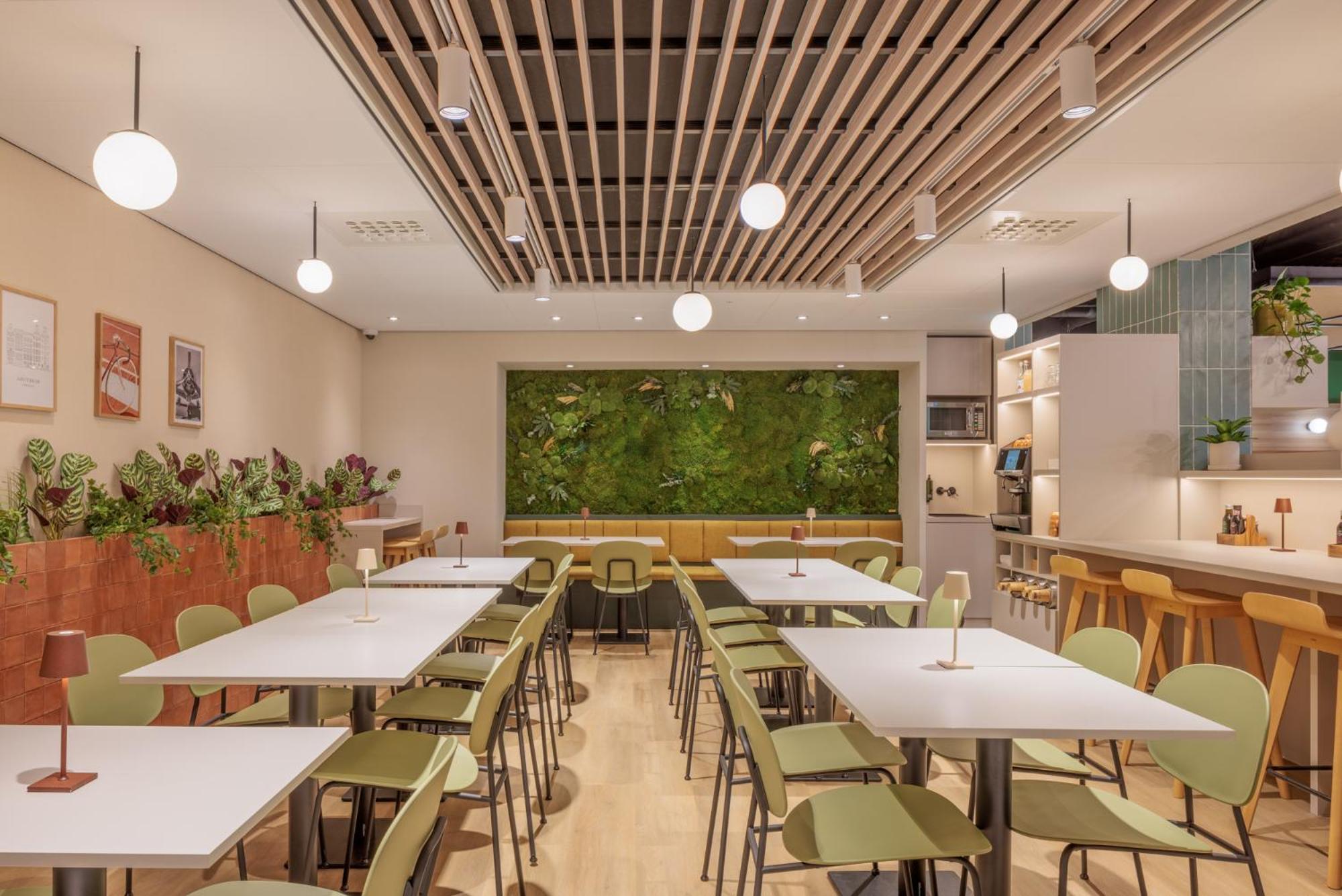 Maxhotel Amsterdam Airport Schiphol - Recently Renovated Hoofddorp Εξωτερικό φωτογραφία
