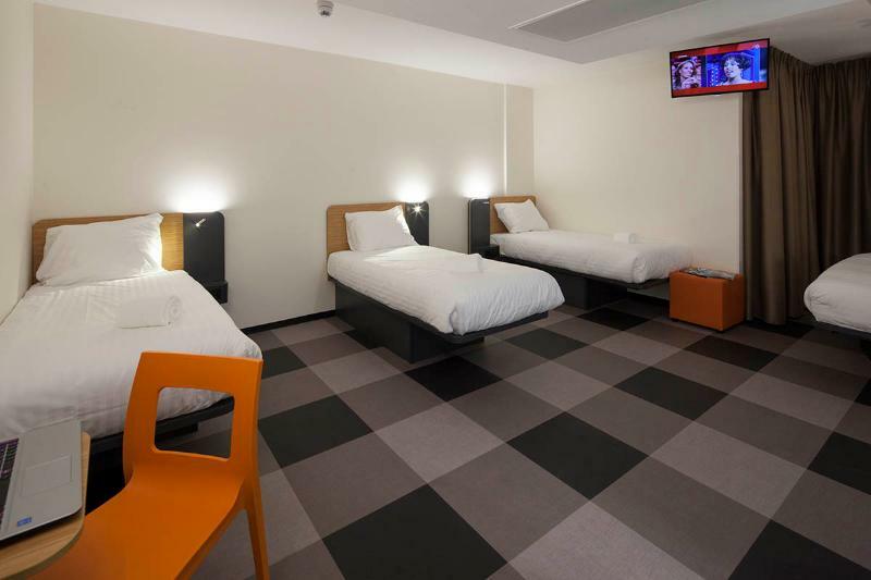 Maxhotel Amsterdam Airport Schiphol - Recently Renovated Hoofddorp Εξωτερικό φωτογραφία